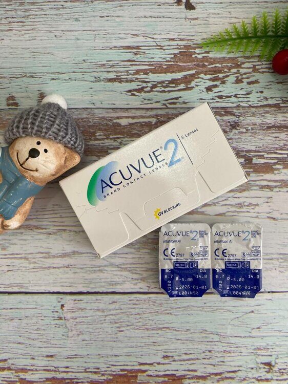 Контактные линзы Acuvue 2